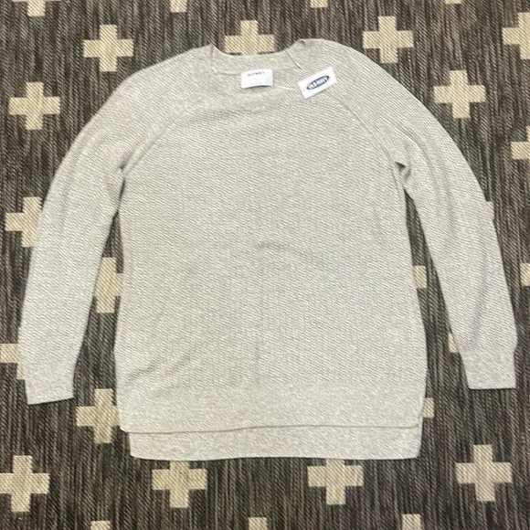 BNWT Old Navy Small Light Weight Sweater Gray - Picture 1 of 2